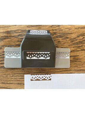Retired Stampin' Up! Lace Border Edge Paper Punch Scrapbooking Craft Tool Supply